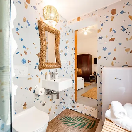 Guest house & Carera 6
