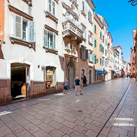 Affittacamere & Carera 6